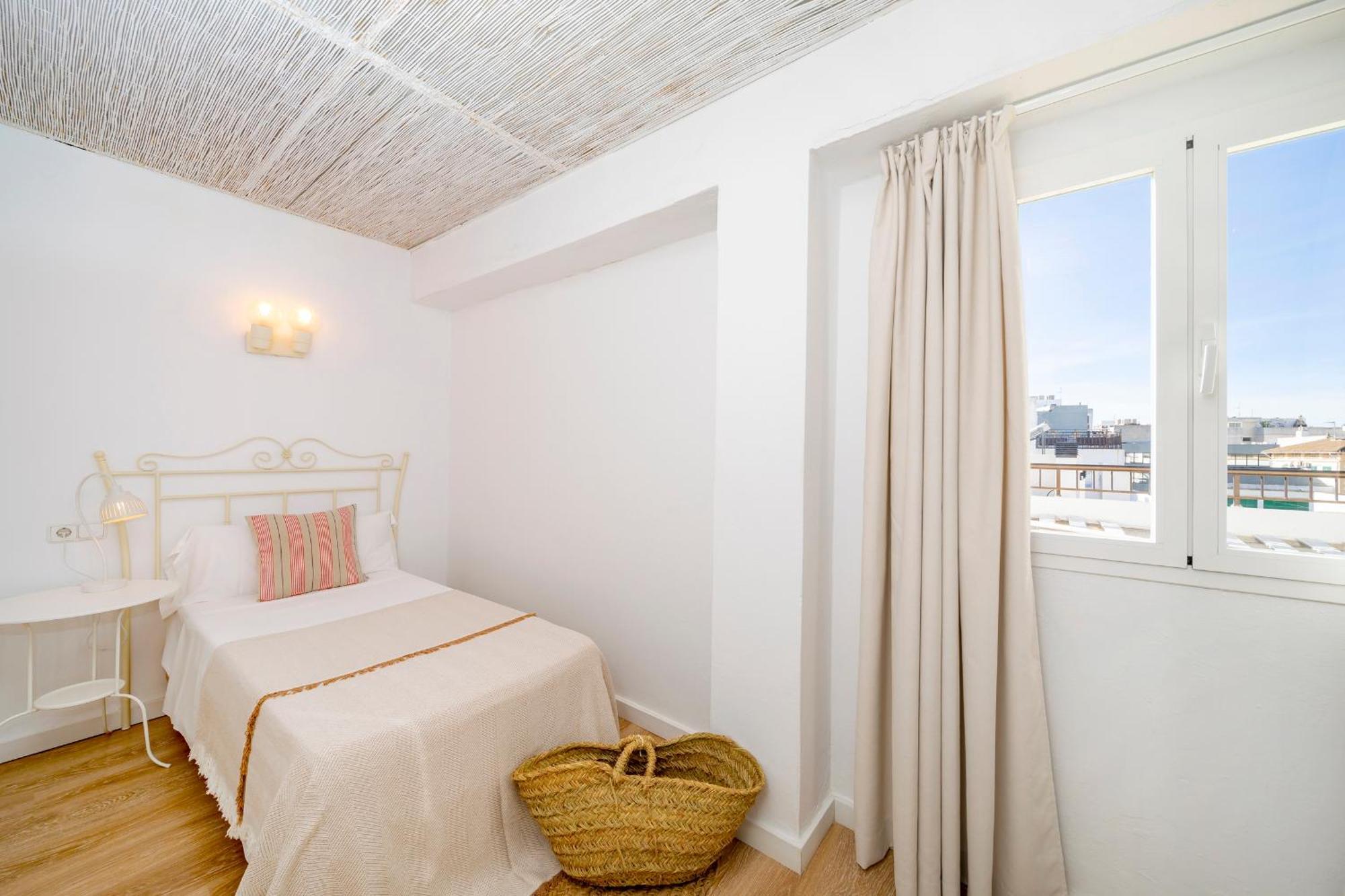 Can Beia Hostal Boutique (Adults Only) San Antonio Abad Habitación foto